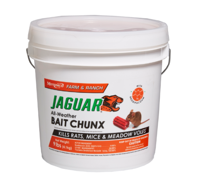 White bucket of Jaguar All-Weather Bait Chunx with a label on a white background